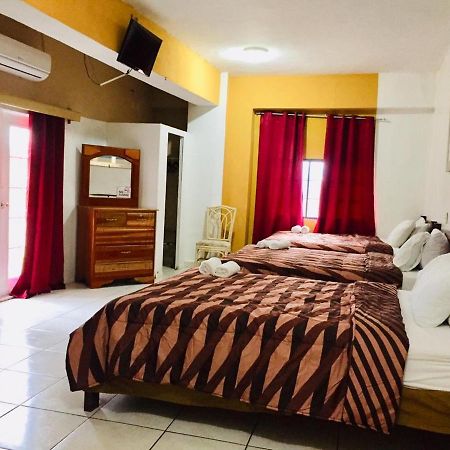 Hotel Art Deco Beach La Ceiba Esterno foto