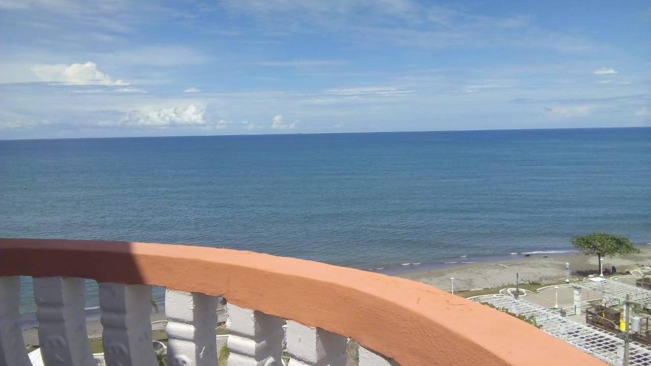 Hotel Art Deco Beach La Ceiba Esterno foto