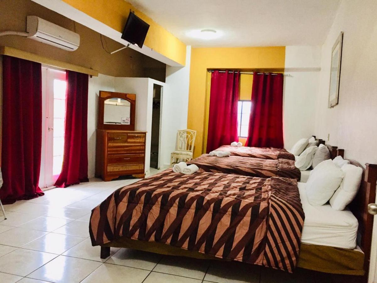 Hotel Art Deco Beach La Ceiba Esterno foto