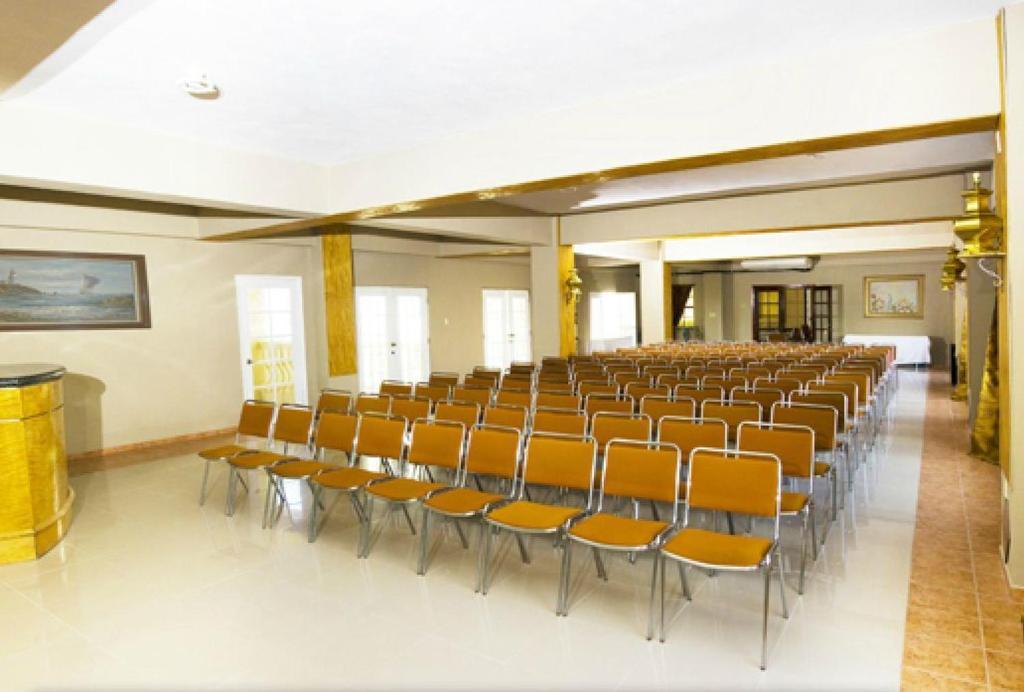 Hotel Art Deco Beach La Ceiba Esterno foto
