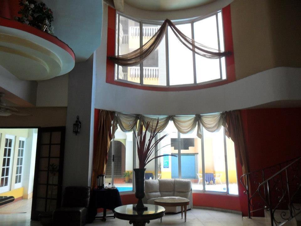 Hotel Art Deco Beach La Ceiba Esterno foto