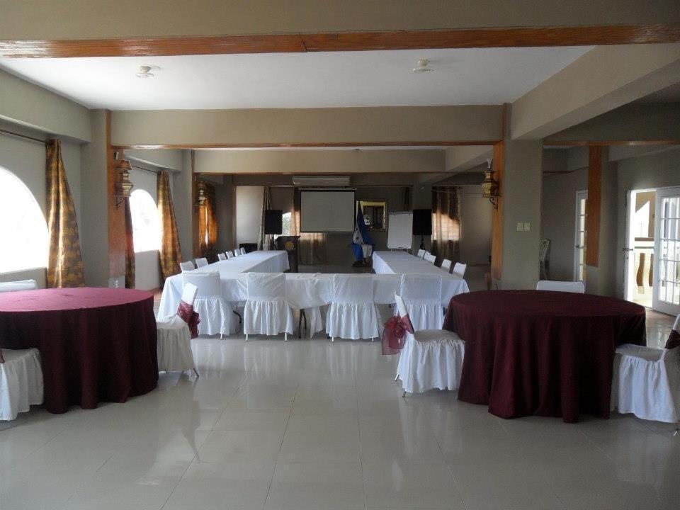 Hotel Art Deco Beach La Ceiba Esterno foto