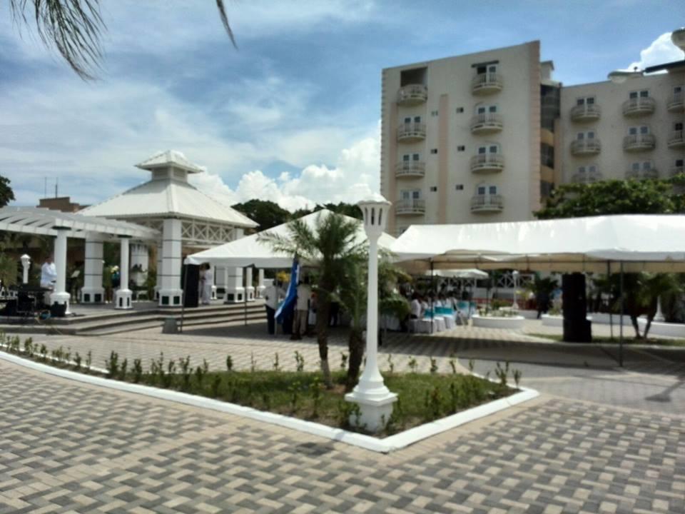 Hotel Art Deco Beach La Ceiba Esterno foto