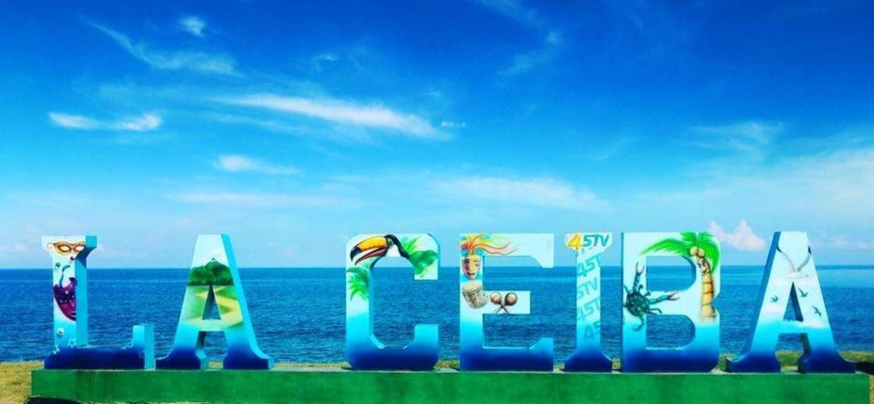 Hotel Art Deco Beach La Ceiba Esterno foto