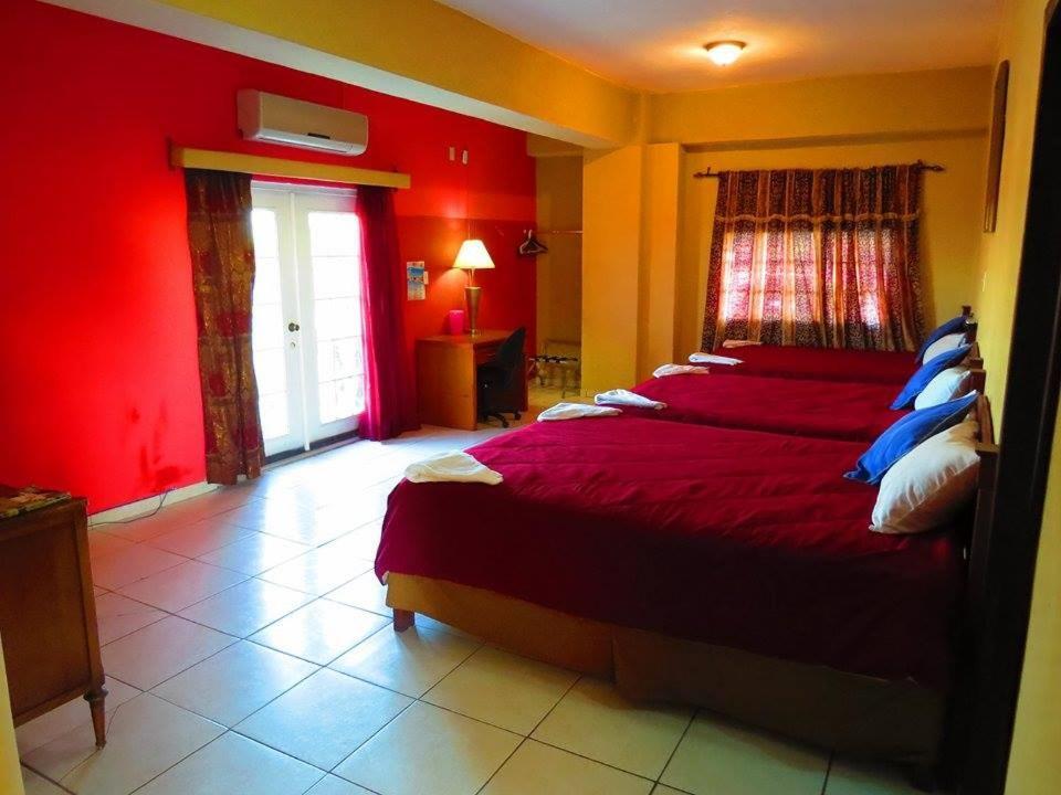 Hotel Art Deco Beach La Ceiba Esterno foto